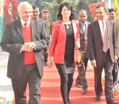 Dr. Renu Khator