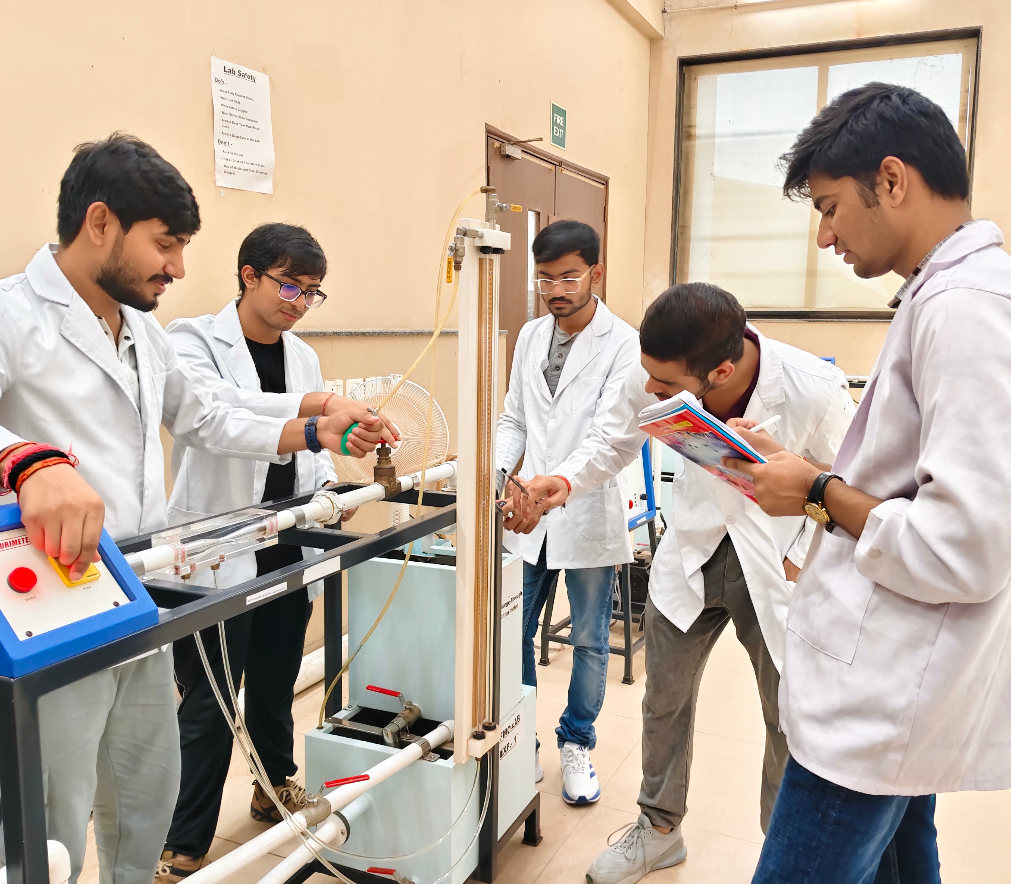 Fluid Mechanics Lab - Science of Fluid Flow through Experiments