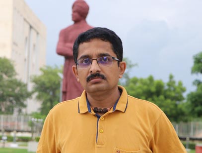 Dr Susham Biswas