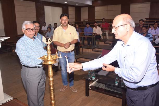 Organized by the Official Language section &quot;Hindi Pakkhwara &quot;
