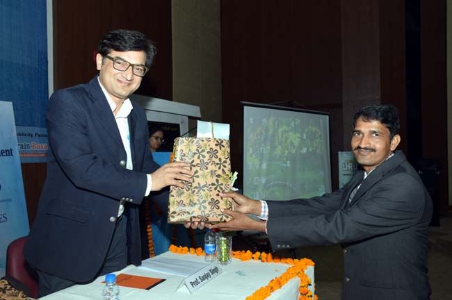URJOTSAV&apos;17 - Celebrating Institute&apos;s Technical and Entrepreneurial Festival