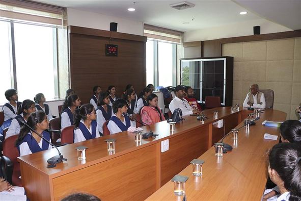 Visit of JNV students under DST Vigyan Jyoti Programme
