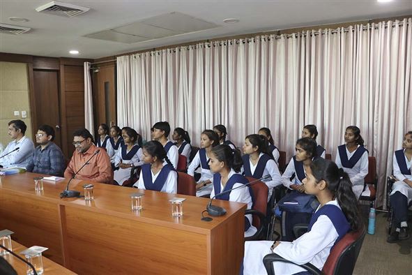 Visit of JNV students under DST Vigyan Jyoti Programme