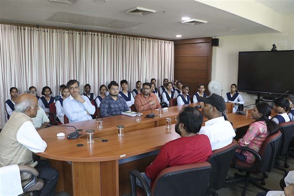 Visit of JNV students under DST Vigyan Jyoti Programme