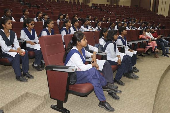 Visit of JNV students under DST Vigyan Jyoti Programme