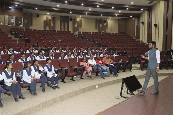 Visit of JNV students under DST Vigyan Jyoti Programme